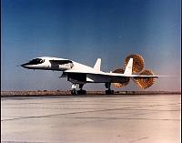 xb70ship125.jpg